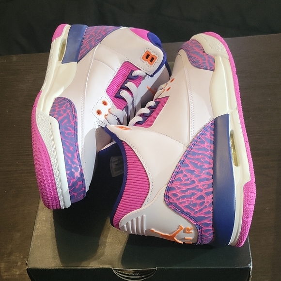 Air Jordan 3 Retro GG "Barely Grape" - White/Purple/Pink- M6Y/W7.5 NWT & BOX - Picture 8 of 11